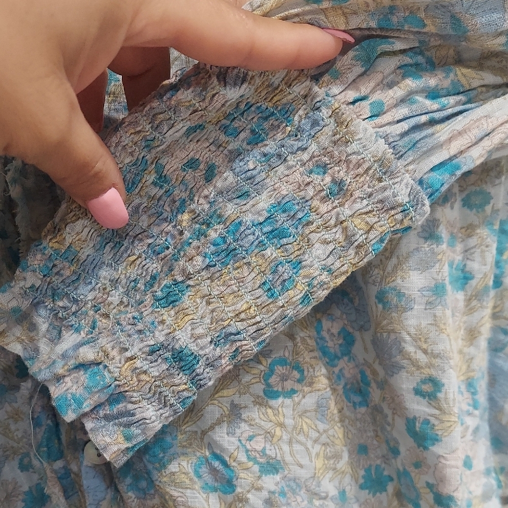 Free People Blue and Cream Floral Button Down Shirt - Picture 4 of 10